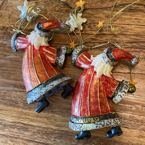 Five Vintage Resin Santa Ornaments (Red Suits) - Picture 7 of 10